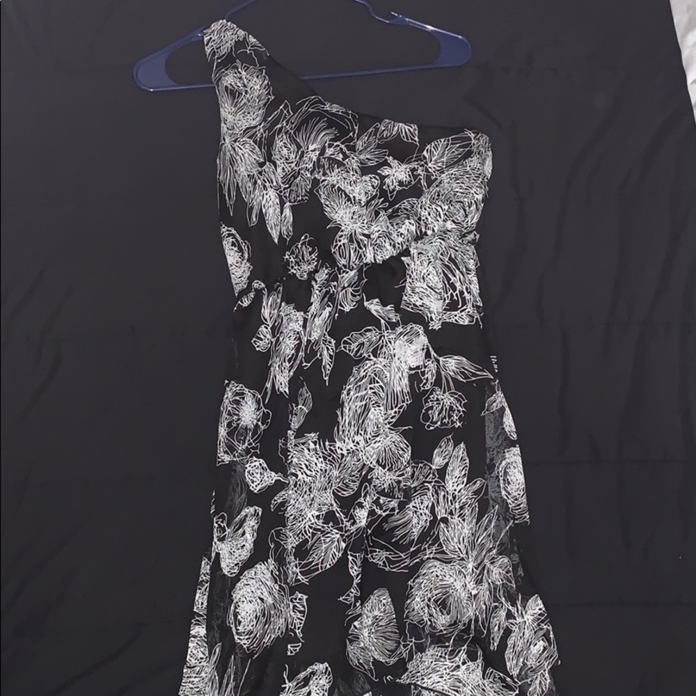 black/white one shoulder high-low dress